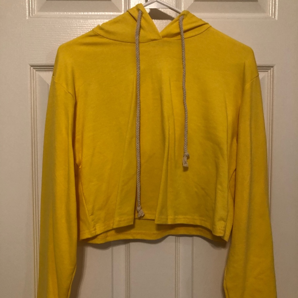 Cropped hoodie